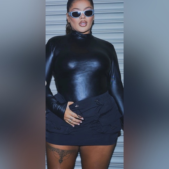 Fashion Nova Sleek Black Mini Skirt - Picture 3 of 10